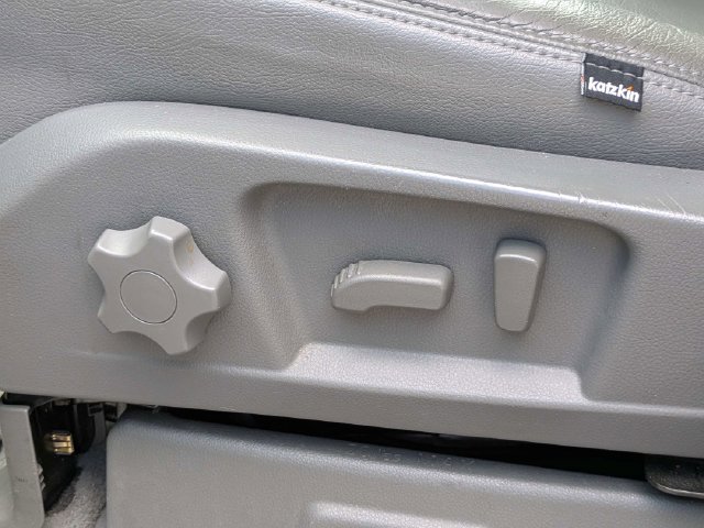2018 Nissan NV Passenger SV - Photo 27