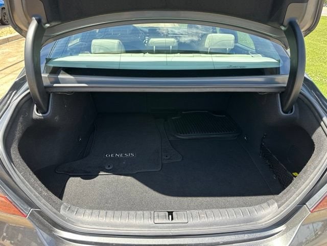 2023 GENESIS G70 Standard - Photo 10
