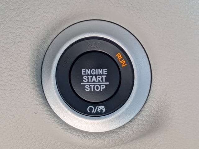 2024 Chrysler Pacifica Touring L - Photo 35