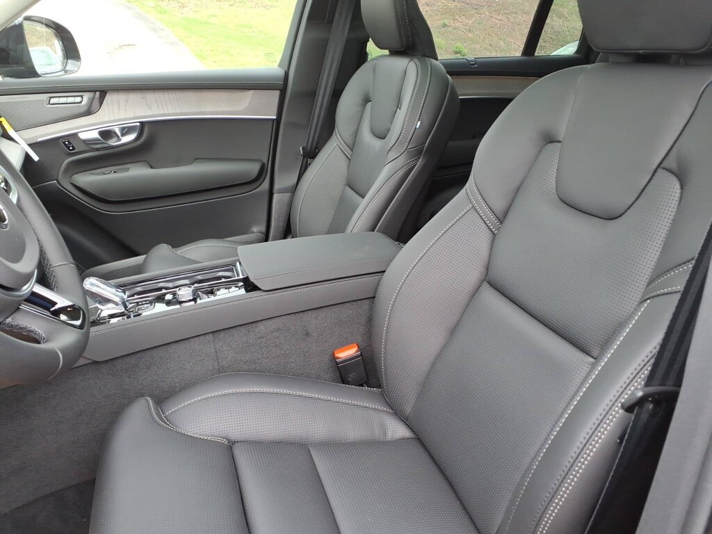 New 2026 Volvo XC90 B6 Ultra Dark Theme 7-Seater SUV