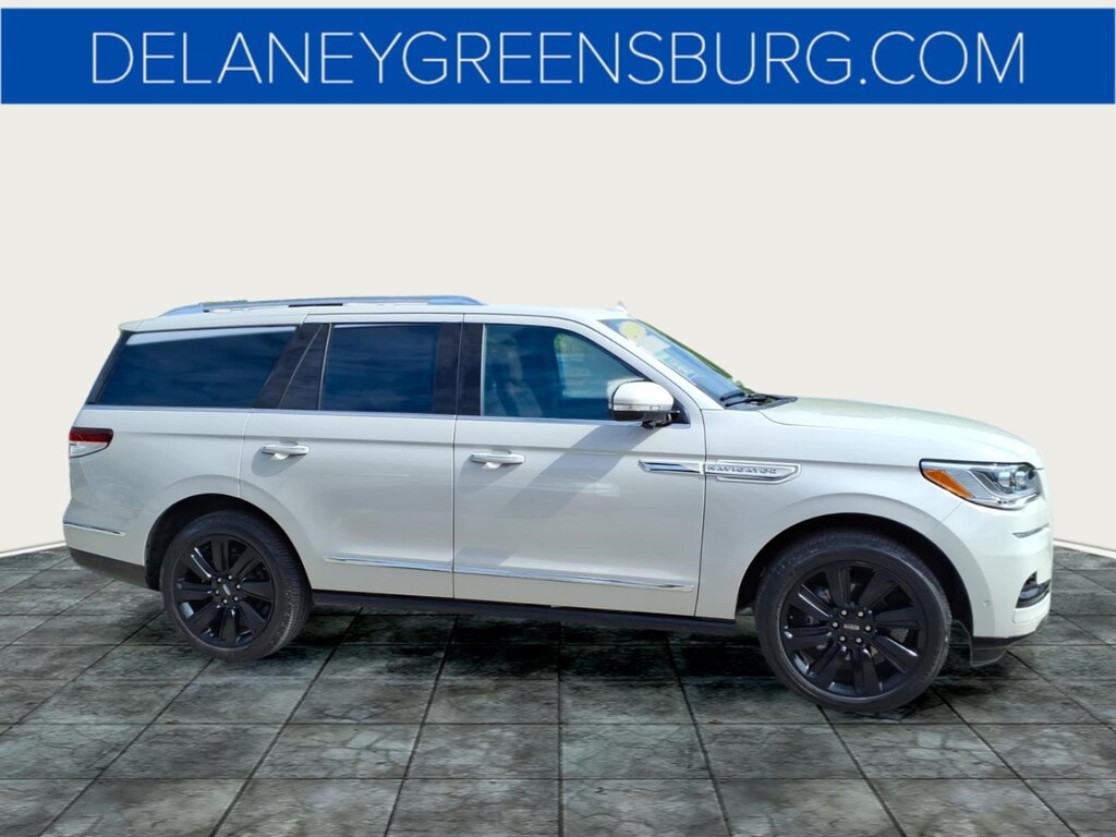 Used 2024 Lincoln Navigator