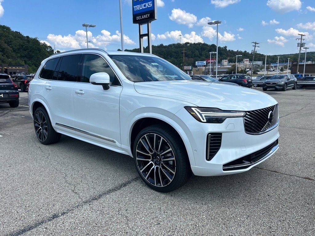 2026 Volvo XC90 Plus