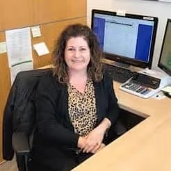 Staff member Liz Lionetti from ID_3499be