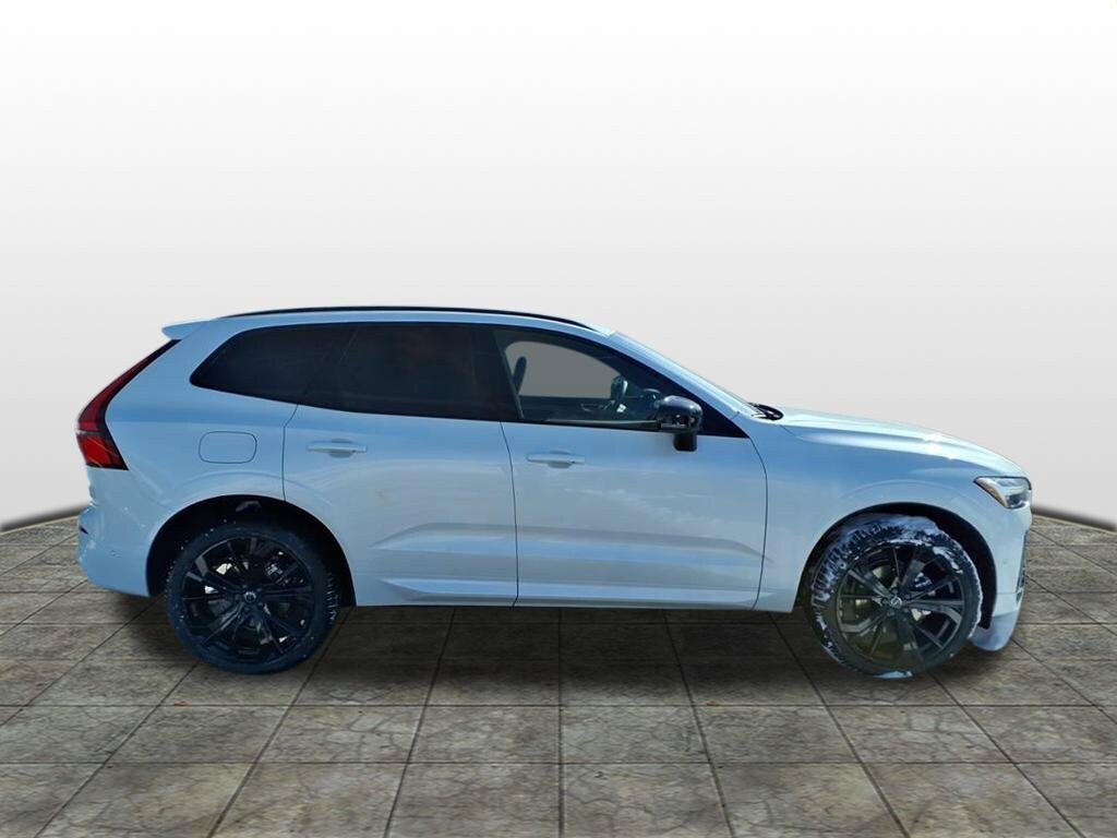 New 2026 Volvo XC60 B5 Ultra Black Edition SUV