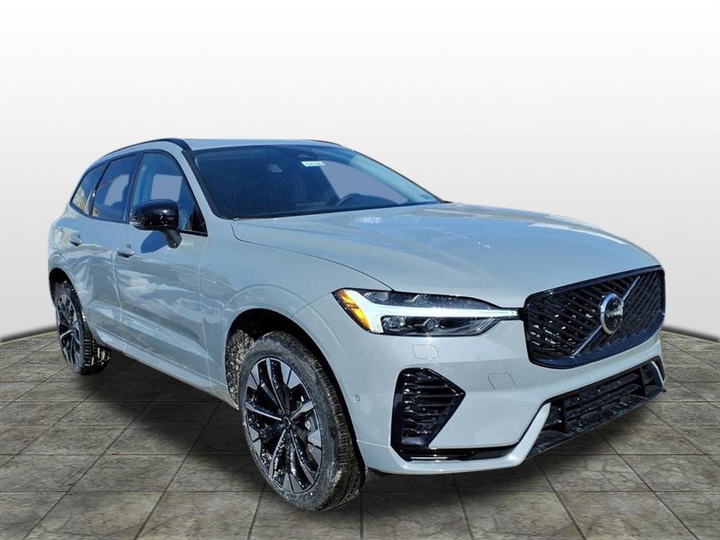 2026 Volvo XC60 Plus