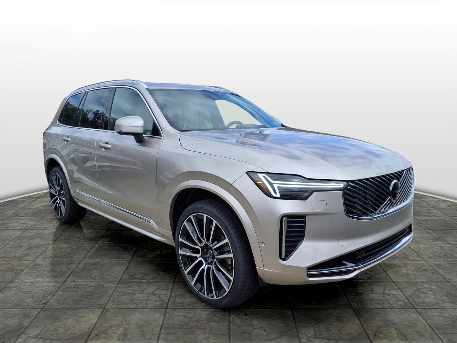2026 Volvo XC90 Plus