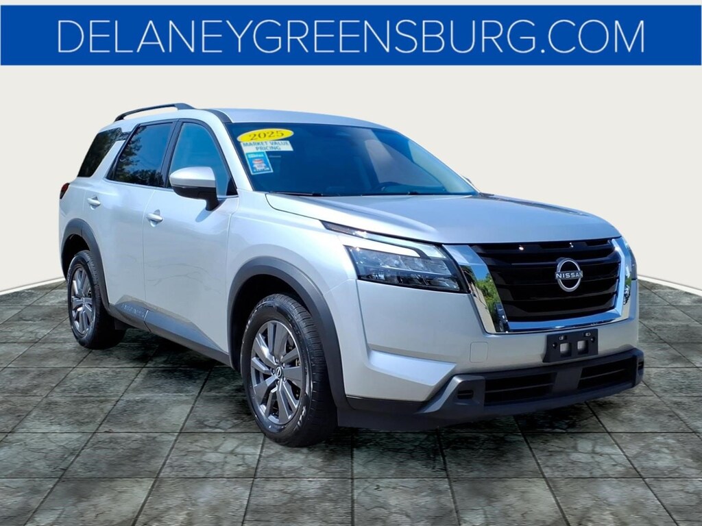 Used 2025 Nissan Pathfinder