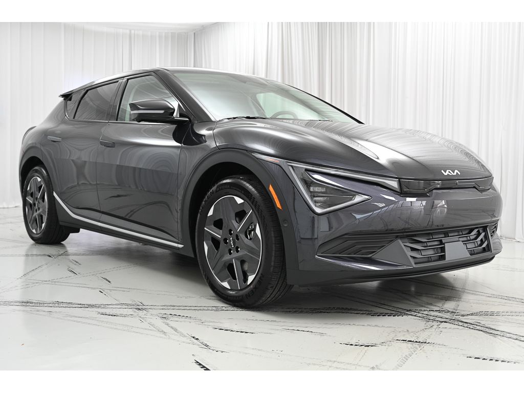2025 Kia EV6 Light photo 2