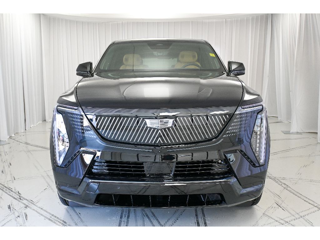2025 Cadillac Escalade IQ Sport photo 3