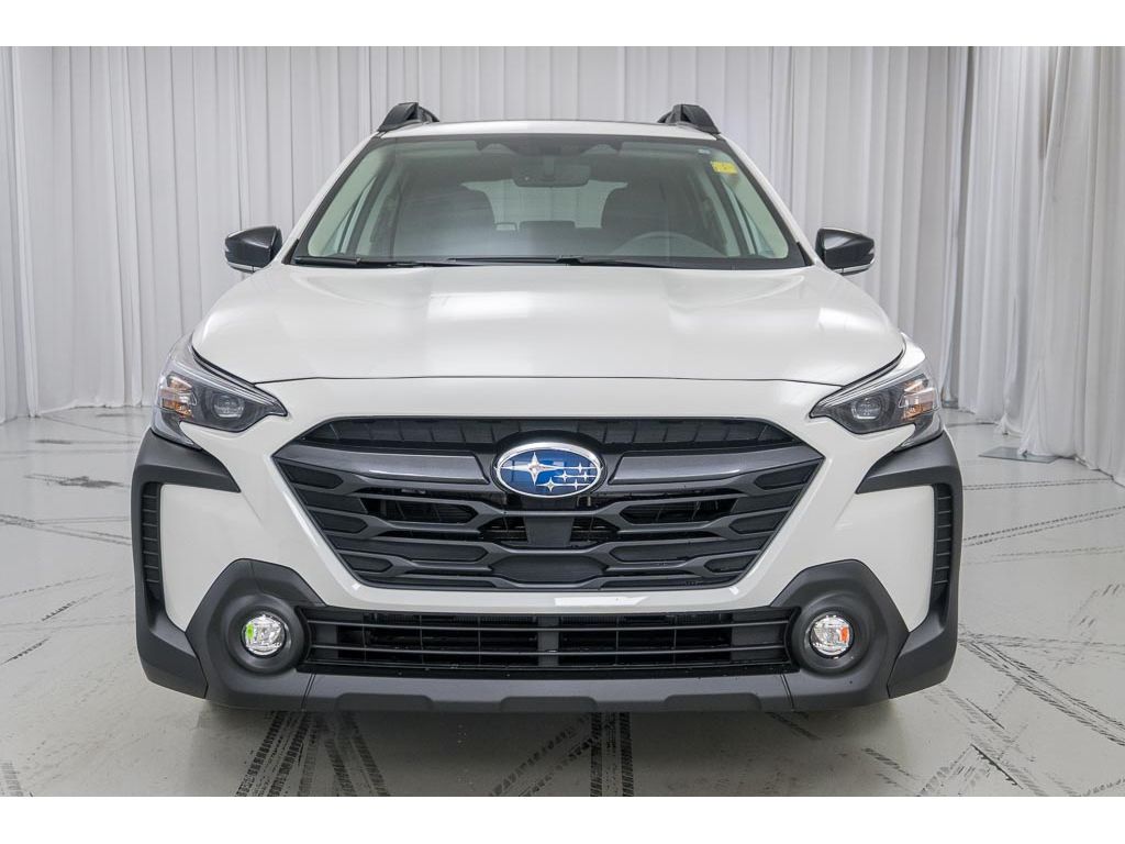 2025 Subaru Outback Premium photo 3