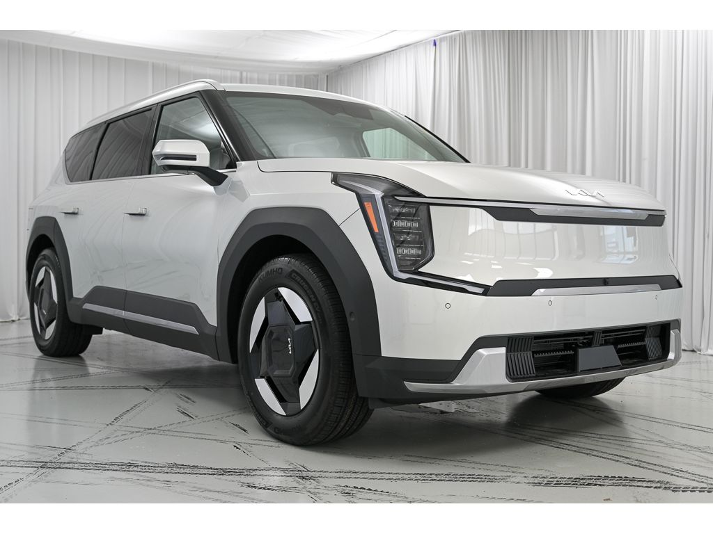 2026 Kia EV9 Wind AWD photo 2