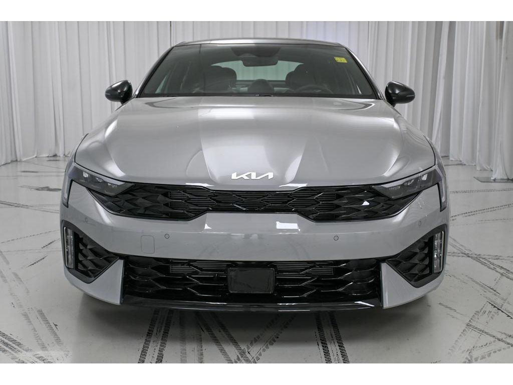 2025 Kia K5 GT-Line photo 3