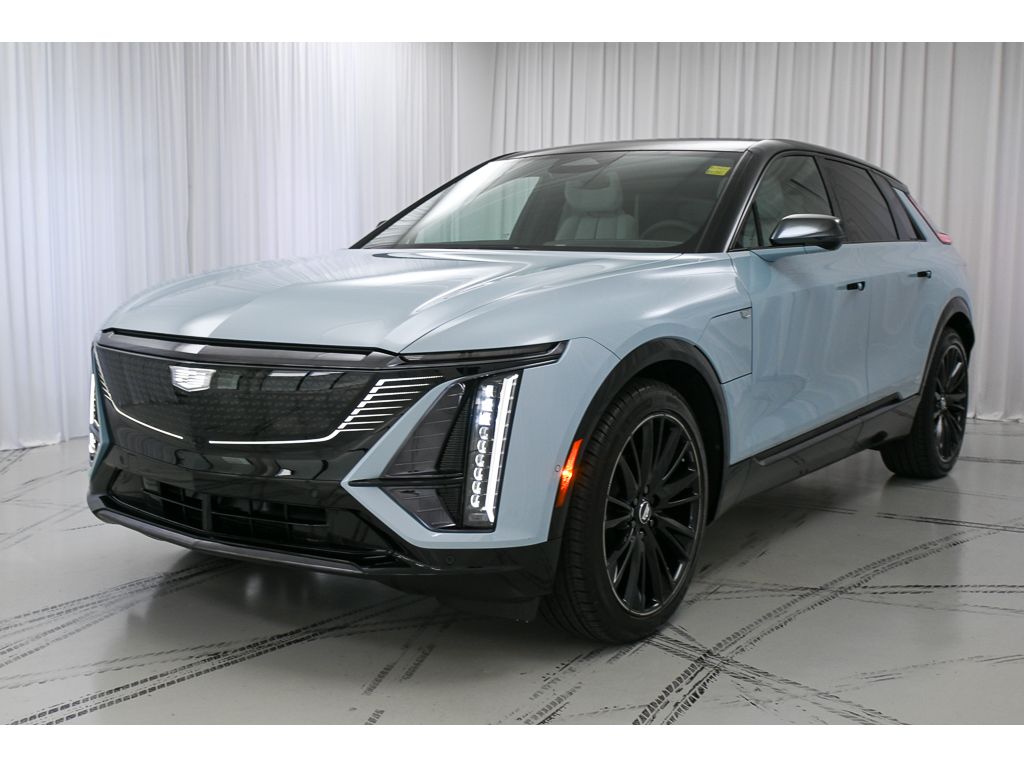 2025 Cadillac Lyriq Sport photo 4
