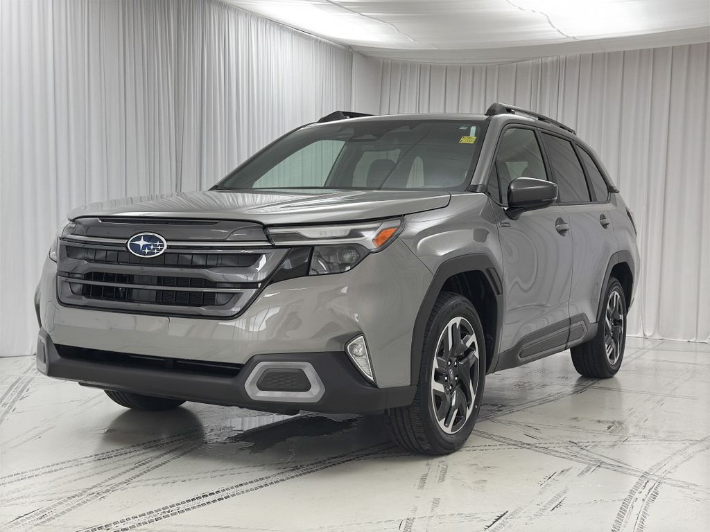 2025 Subaru Forester Limited photo 4