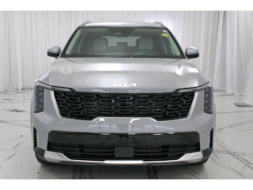 2025 Kia Sorento S photo 3
