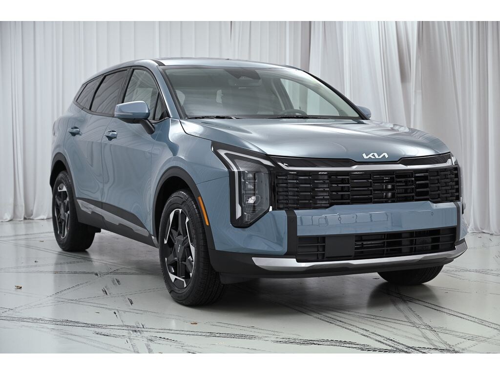 New 2026 Kia Sportage Hybrid S SUV