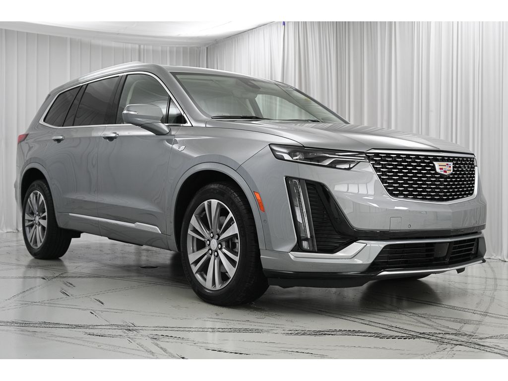 2025 Cadillac XT6 Premium Luxury photo 2