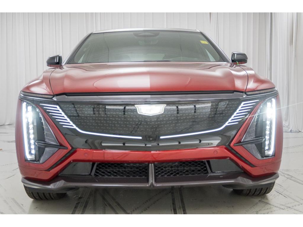 2026 Cadillac Lyriq photo 3