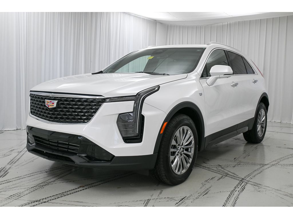 2025 Cadillac XT4 Premium Luxury photo 4