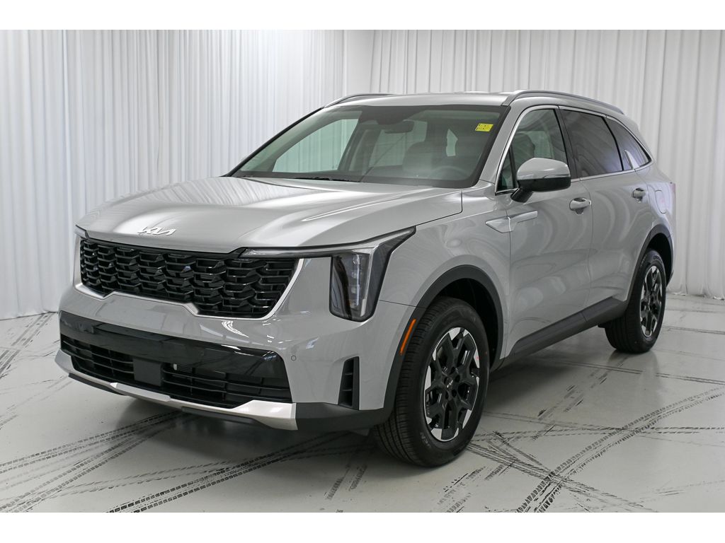 2025 Kia Sorento S photo 3
