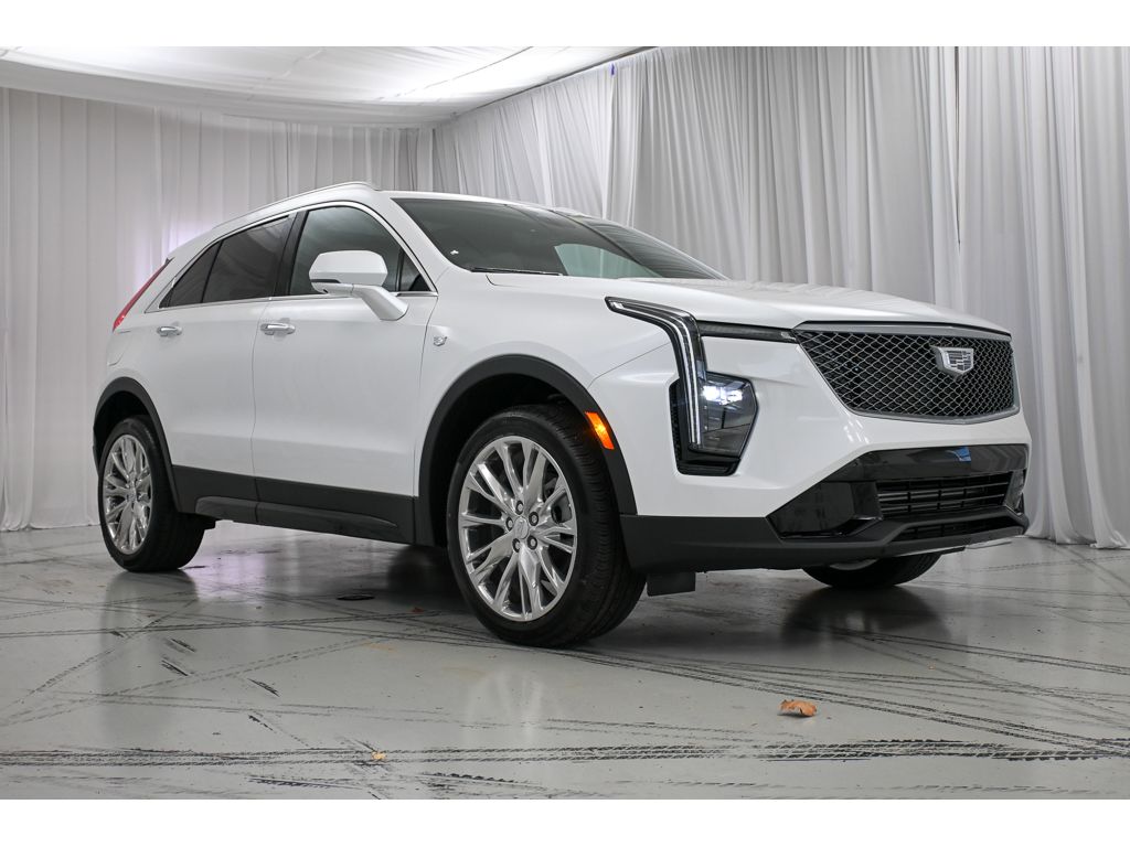 2025 Cadillac XT4 Premium Luxury photo 2