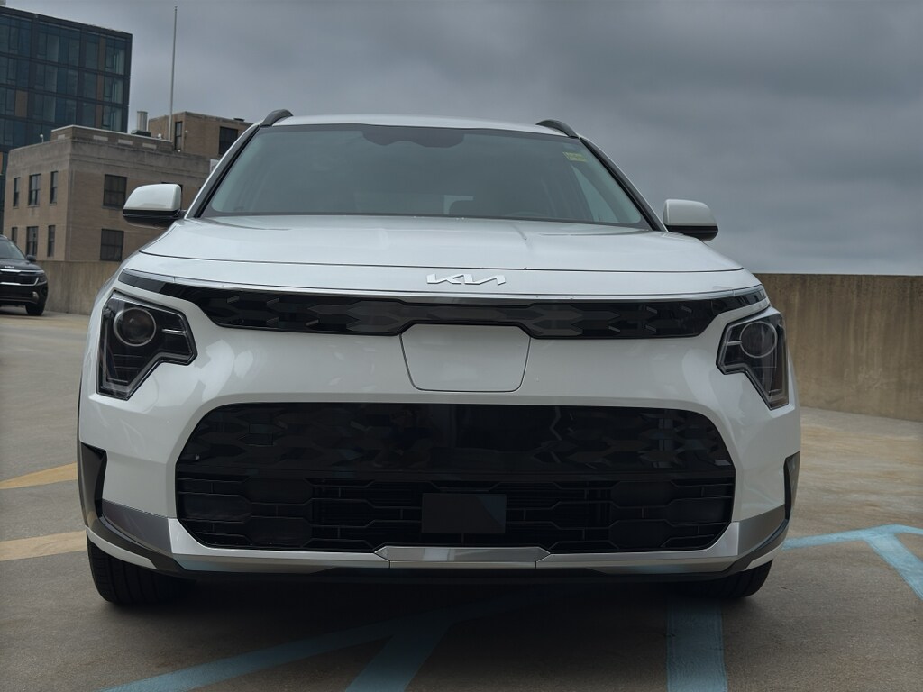 2025 Kia Niro EV Wind photo 3