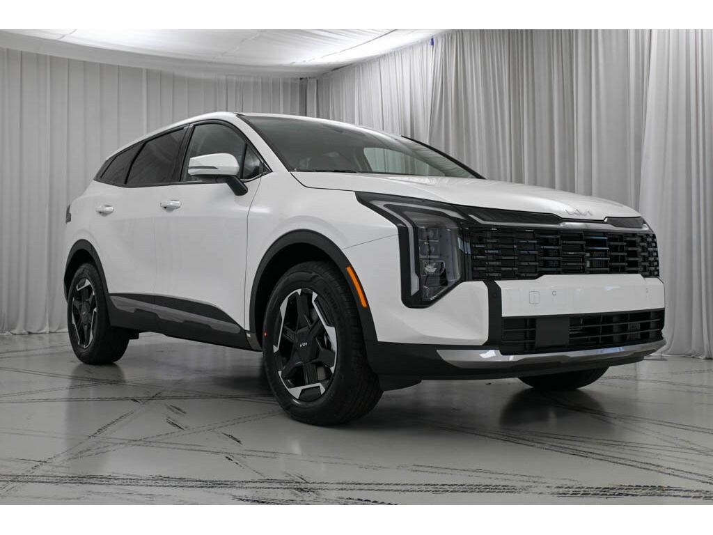 New 2026 Kia Sportage Hybrid S SUV