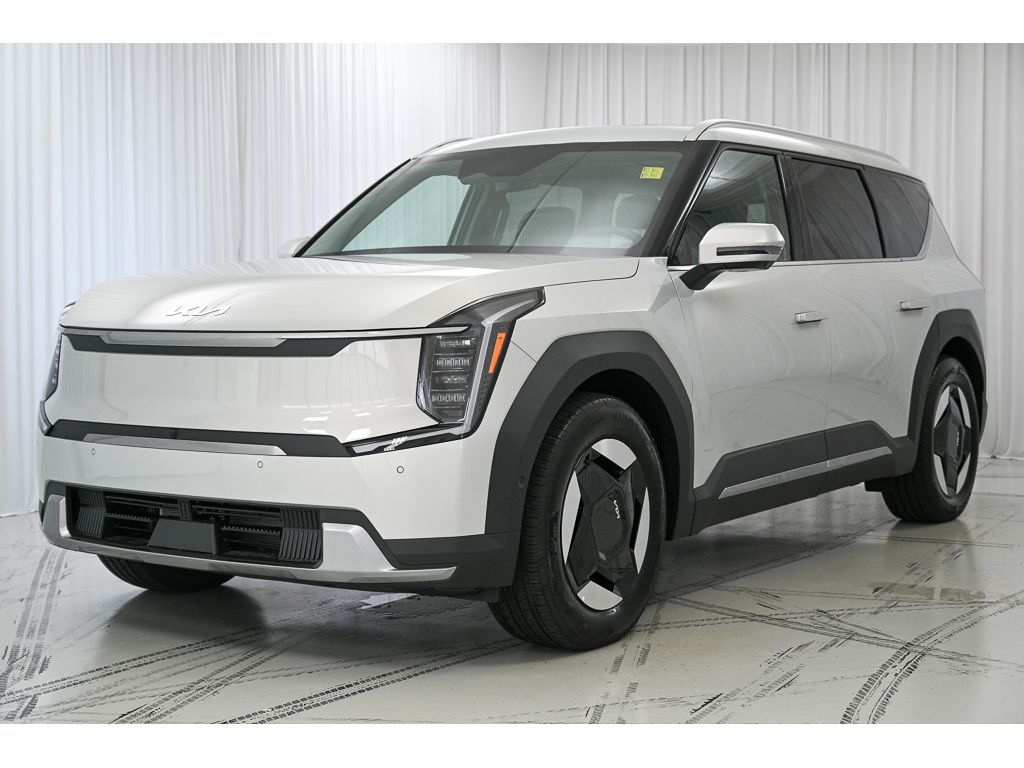 2026 Kia EV9 Wind AWD photo 4