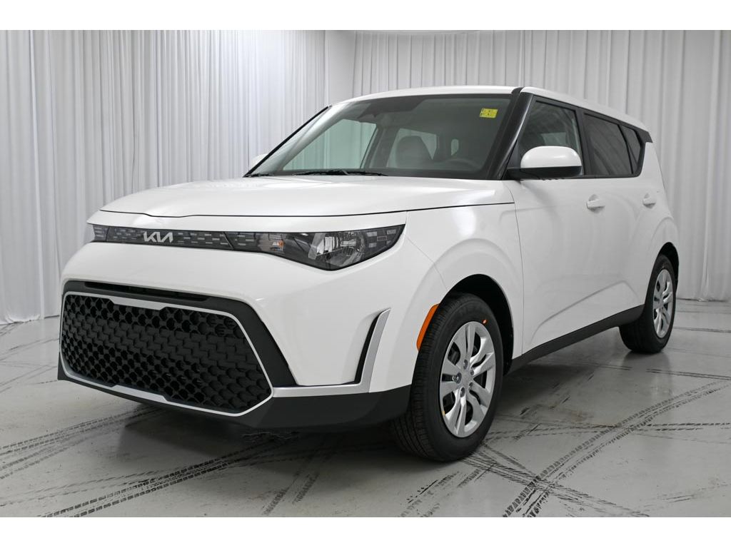 2025 Kia Soul LX photo 4