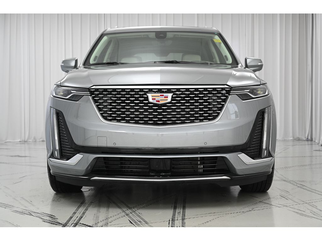 2025 Cadillac XT6 Premium Luxury photo 3