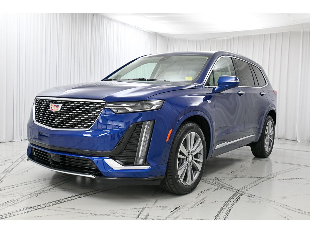 2025 Cadillac XT6 Premium Luxury photo 3