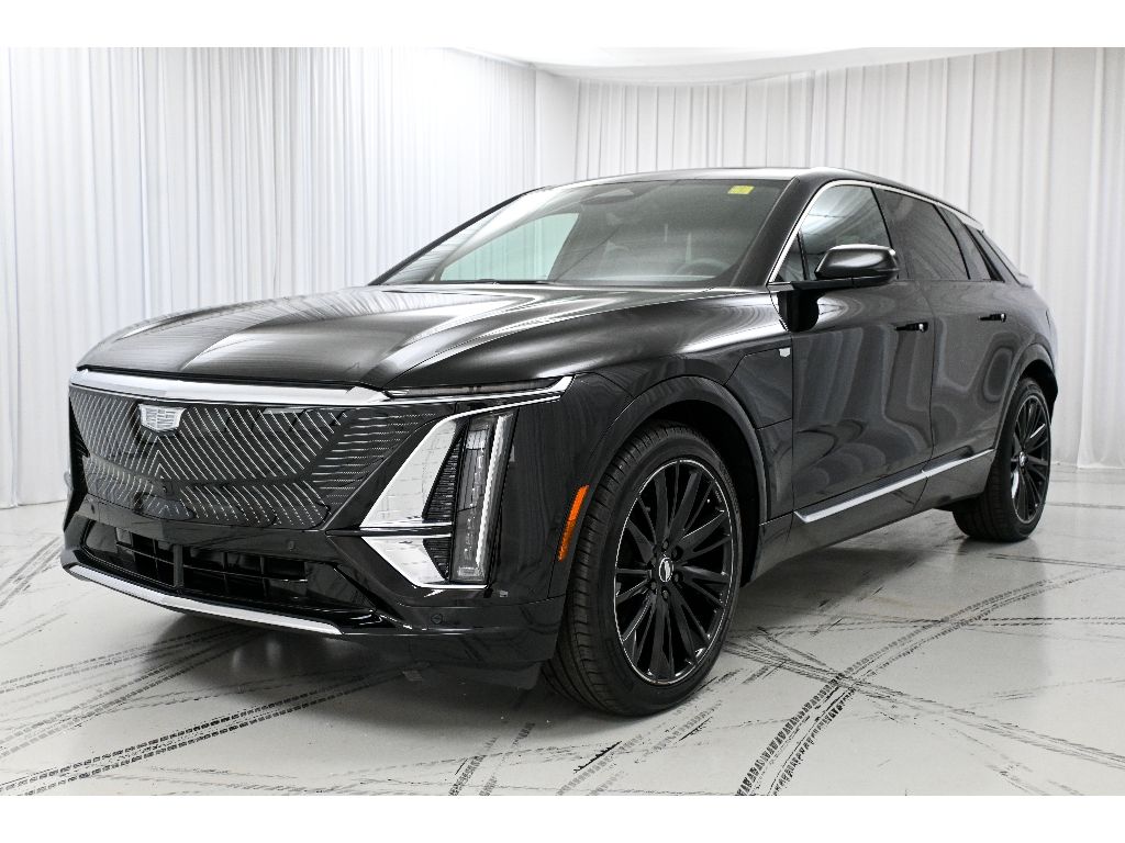 2025 Cadillac Lyriq Luxury photo 4