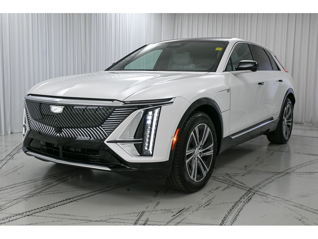 2025 Cadillac Lyriq Luxury photo 4