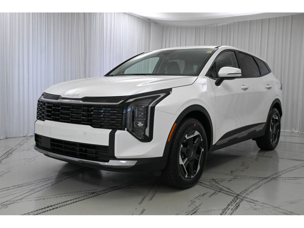 New 2026 Kia Sportage Hybrid S SUV