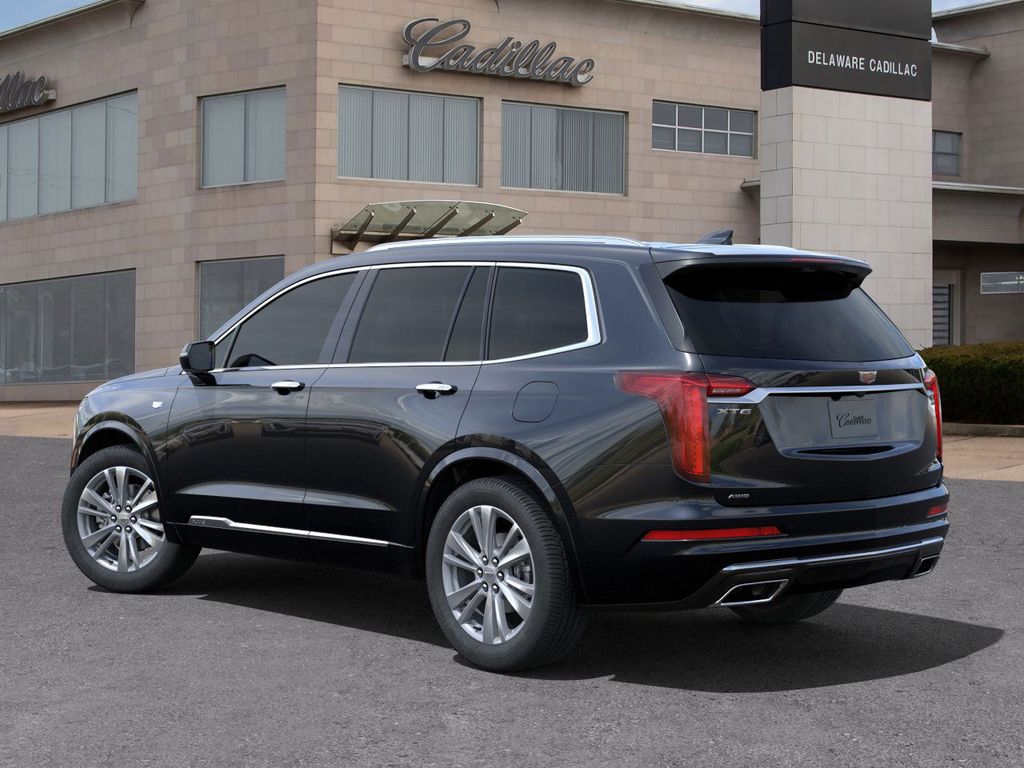 2025 Cadillac XT6 Premium Luxury photo 3