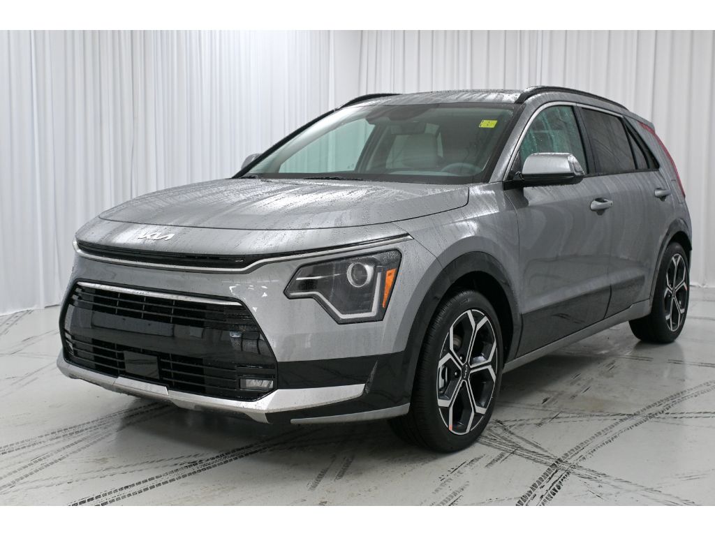 2025 Kia Niro EX Touring photo 4