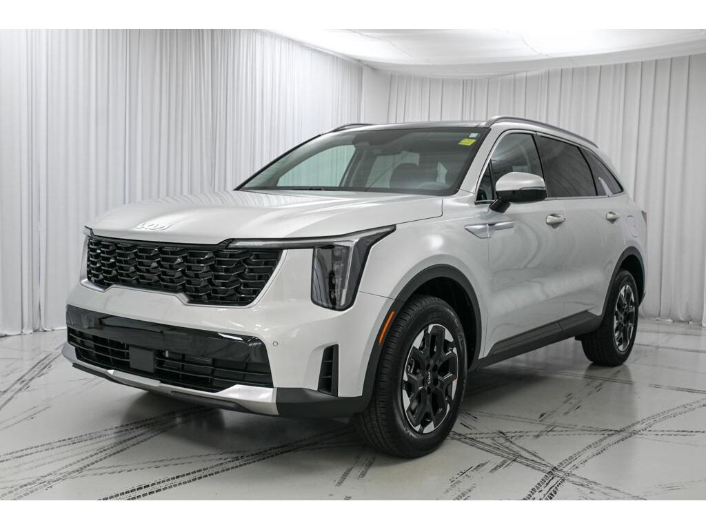 New 2026 Kia Sorento S SUV