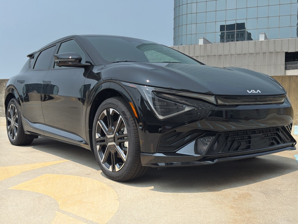 2025 Kia EV6 GT-Line photo 2