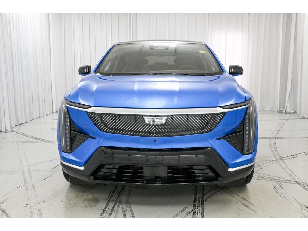 New 2026 CADILLAC OPTIQ Premium Luxury SUV