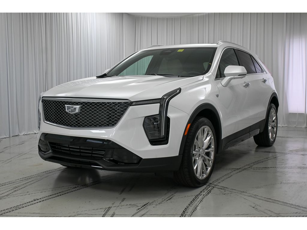 2025 Cadillac XT4 Premium Luxury photo 4
