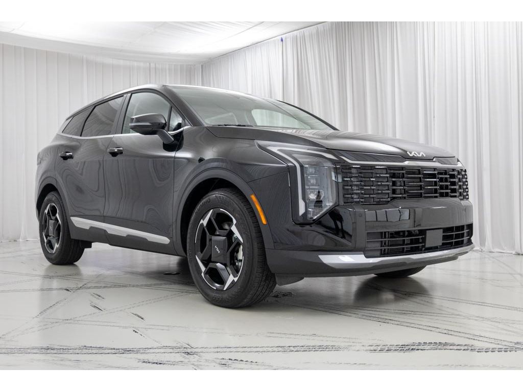 2026 Kia Sportage EX photo 2