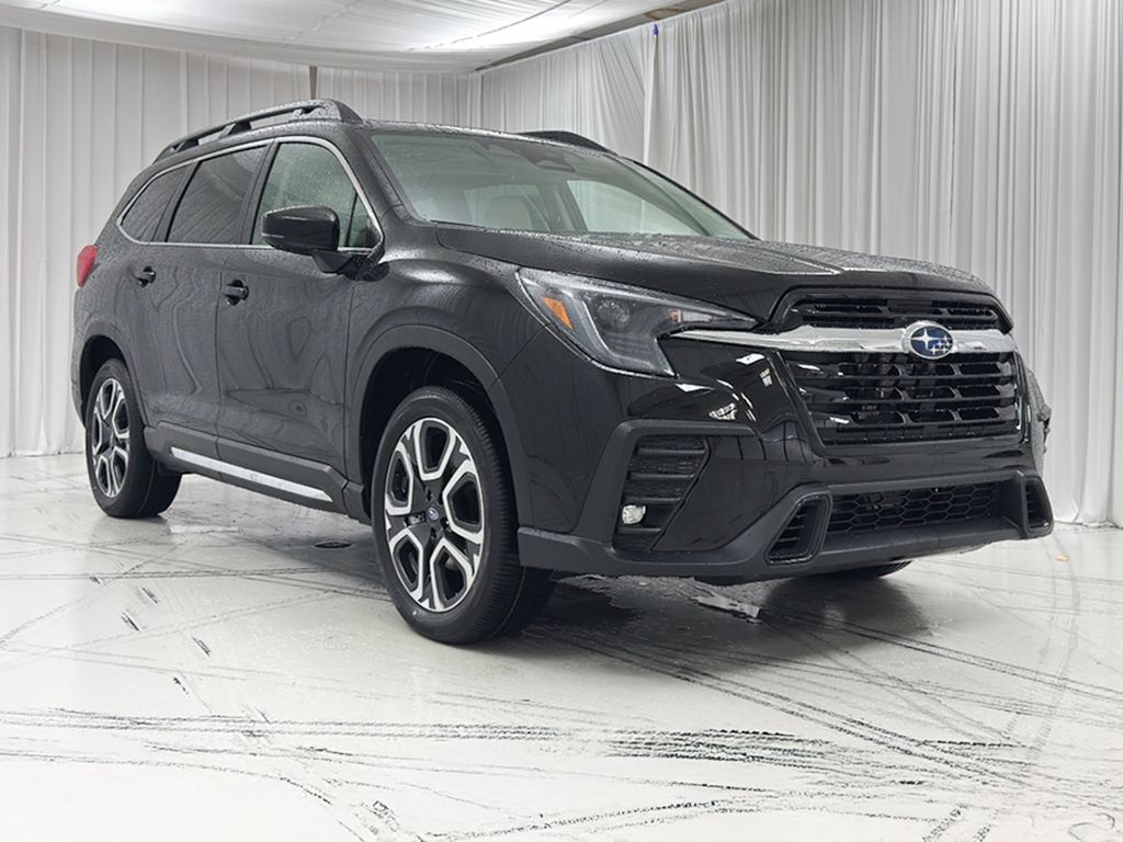 2025 Subaru Ascent Limited photo 4