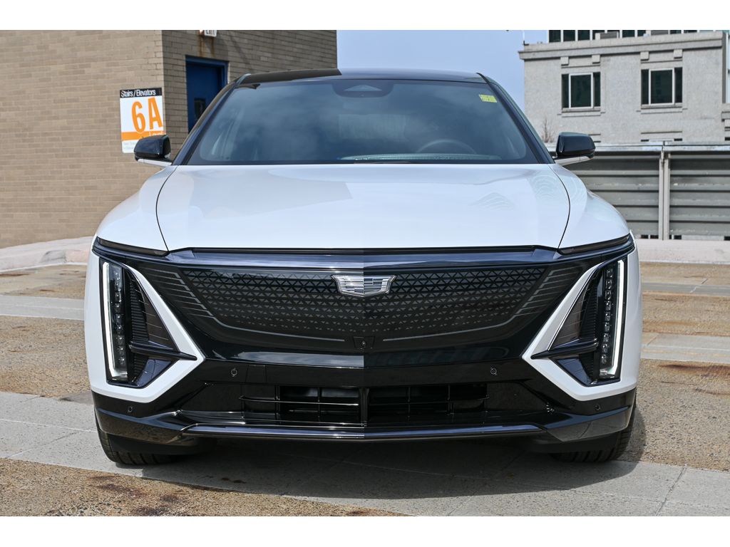 2025 Cadillac Lyriq Sport photo 3