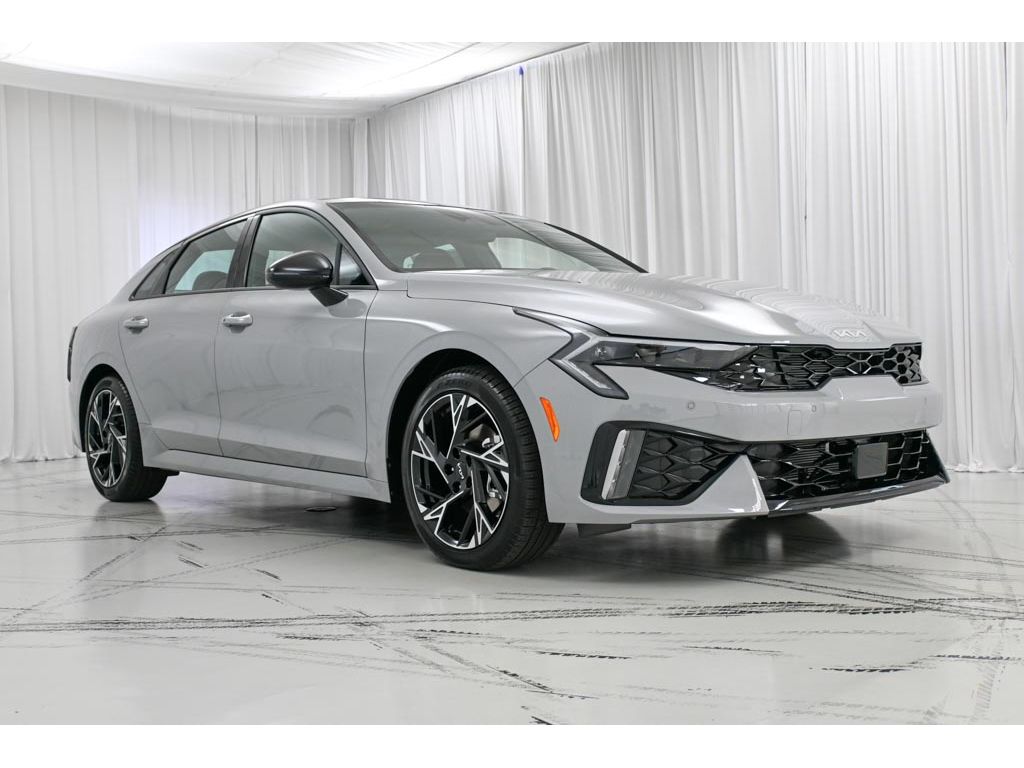 2025 Kia K5 GT-Line photo 2