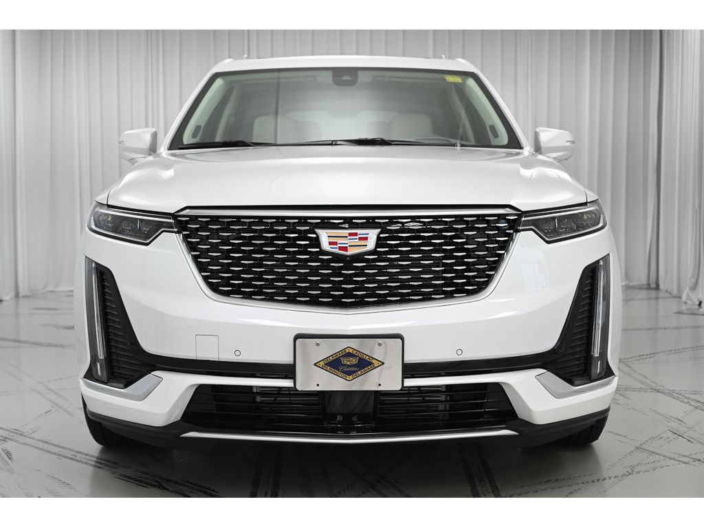 2025 Cadillac XT6 Premium Luxury photo 3