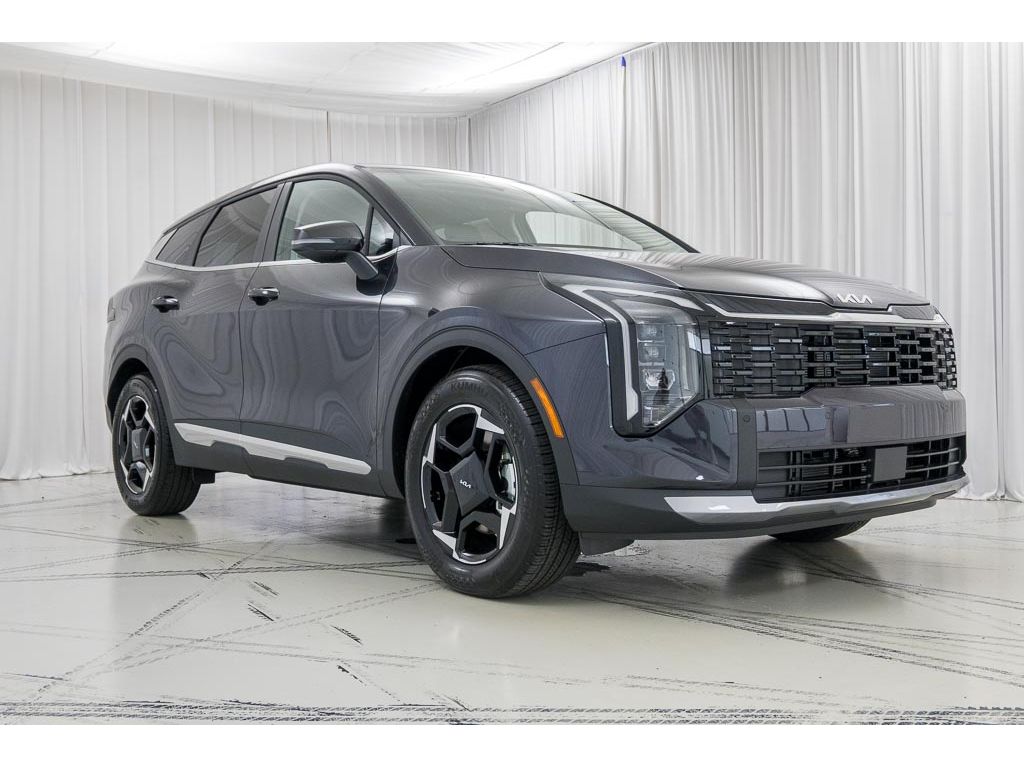 2026 Kia Sportage EX photo 2