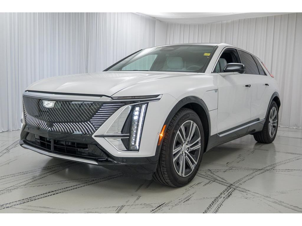 2025 Cadillac Lyriq Luxury photo 4