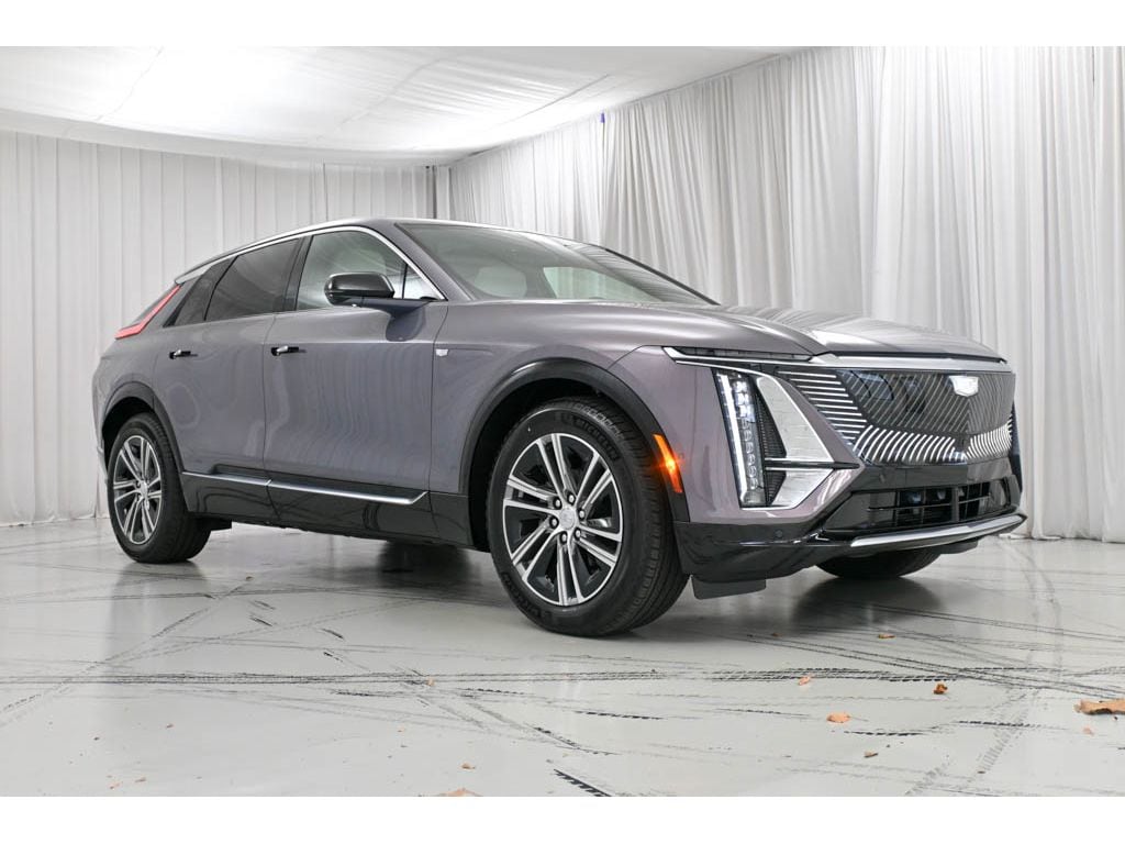 New 2026 CADILLAC LYRIQ Luxury SUV