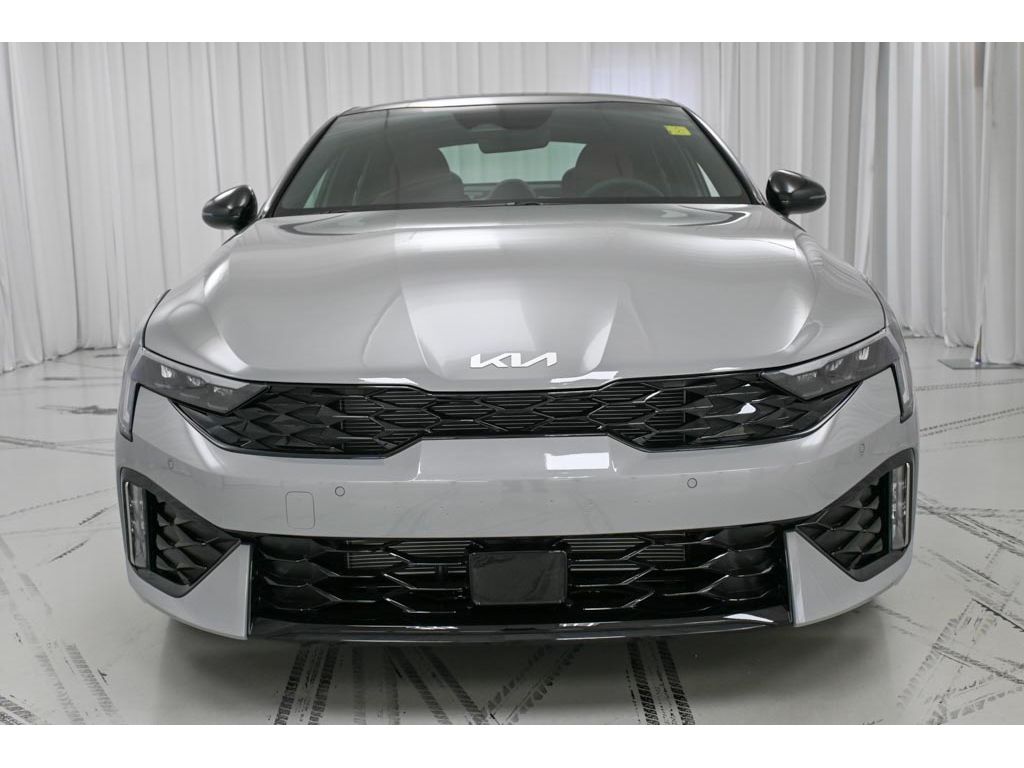 2025 Kia K5 GT-Line photo 3