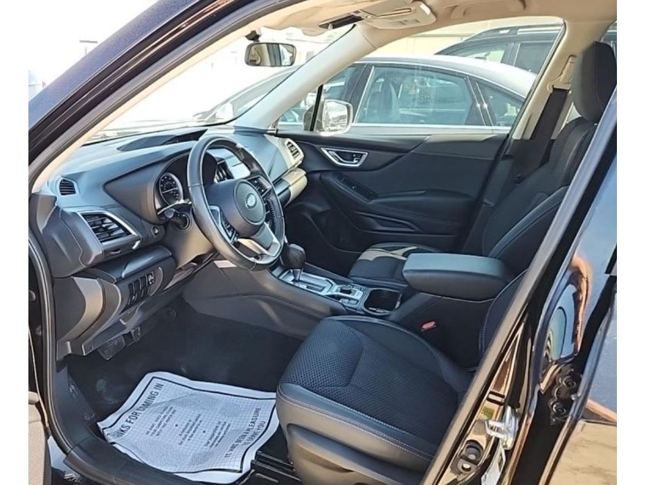 2020 Subaru Forester Premium photo 4